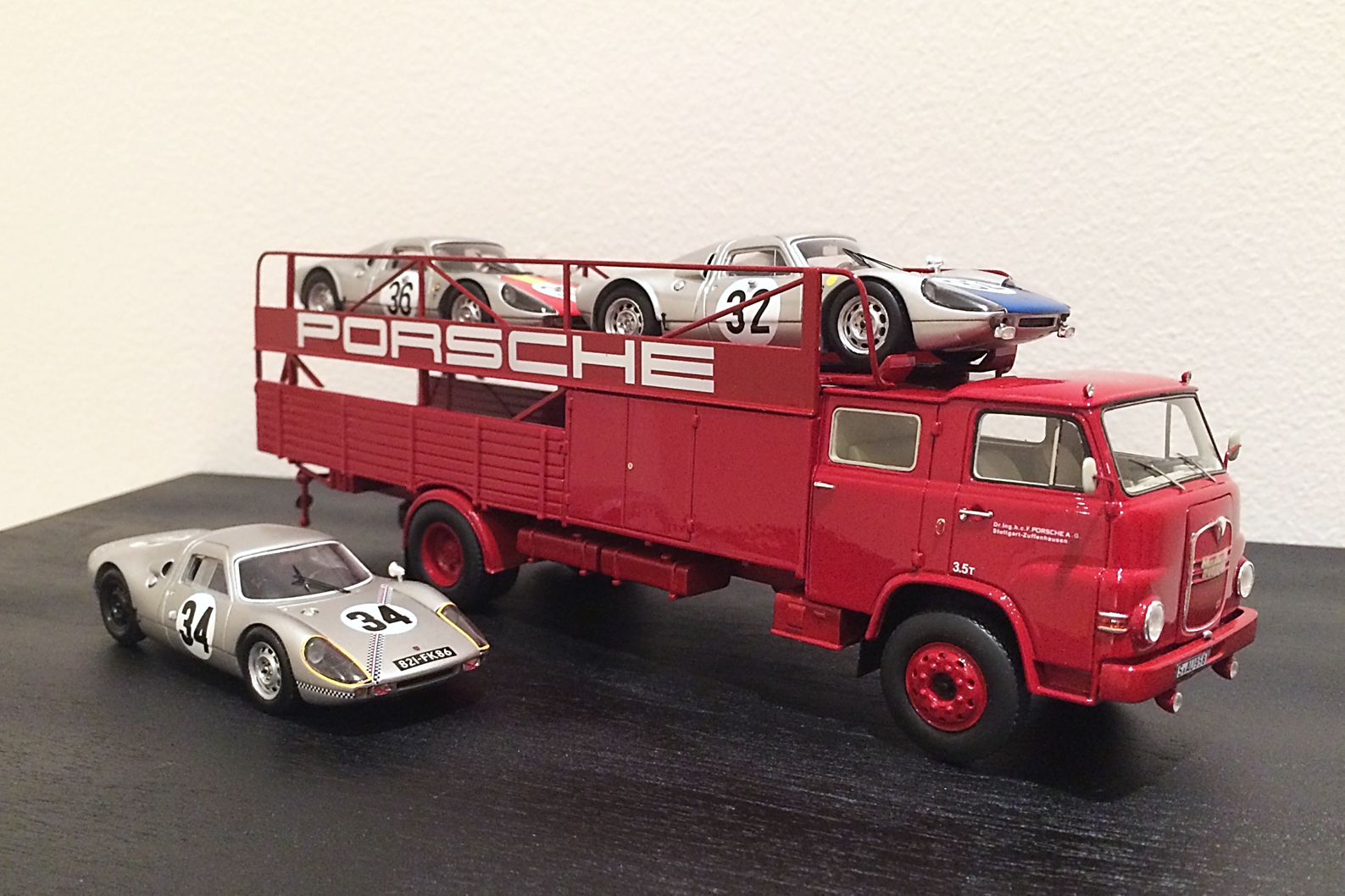 Transporter 1/43 - Racing Collectables - The Autosport Forums Transporter 1/43 - Racing Collectables - The Autosport Forums